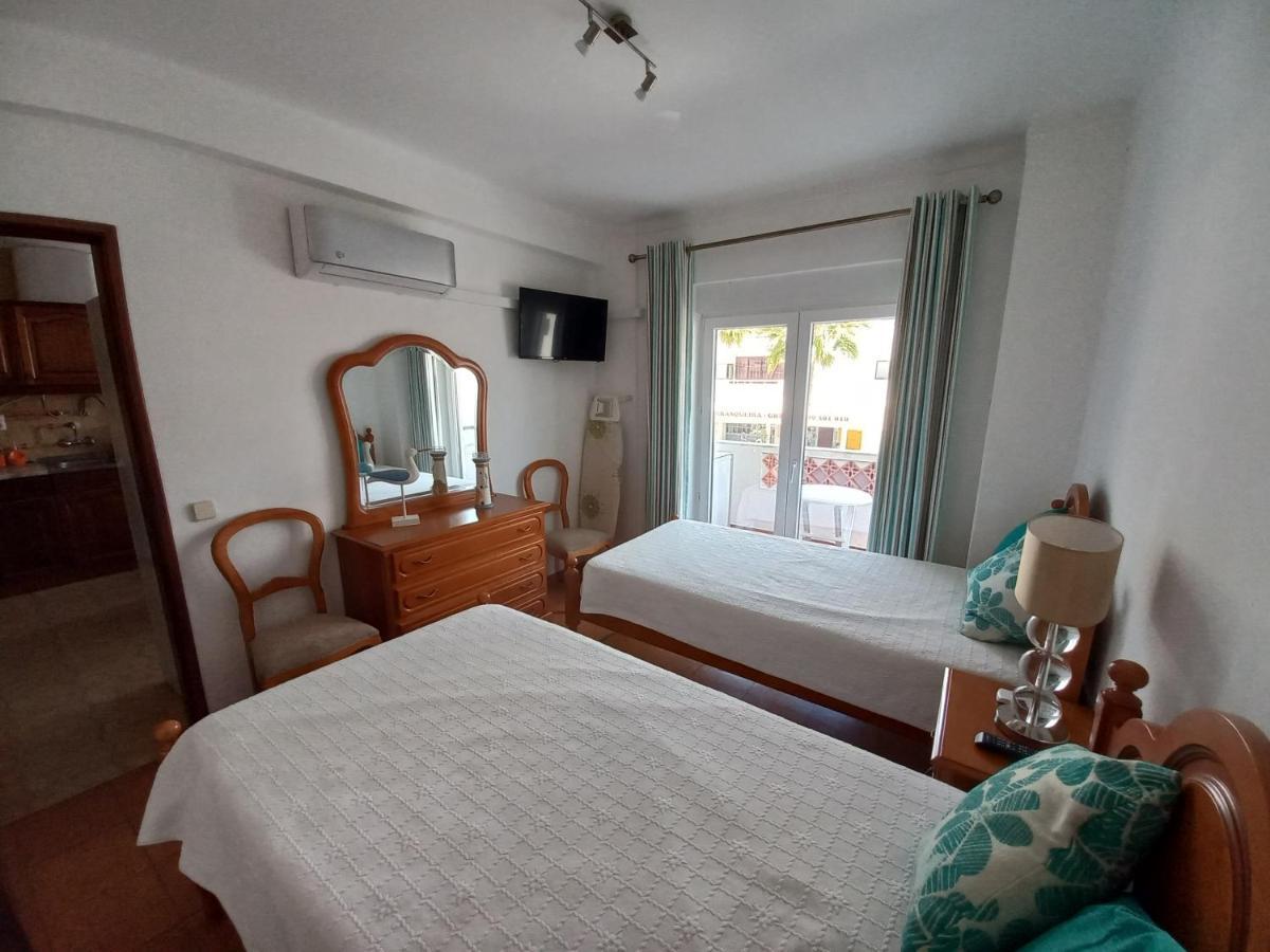 Regueiro Quarteira Beach Apartment Екстериор снимка