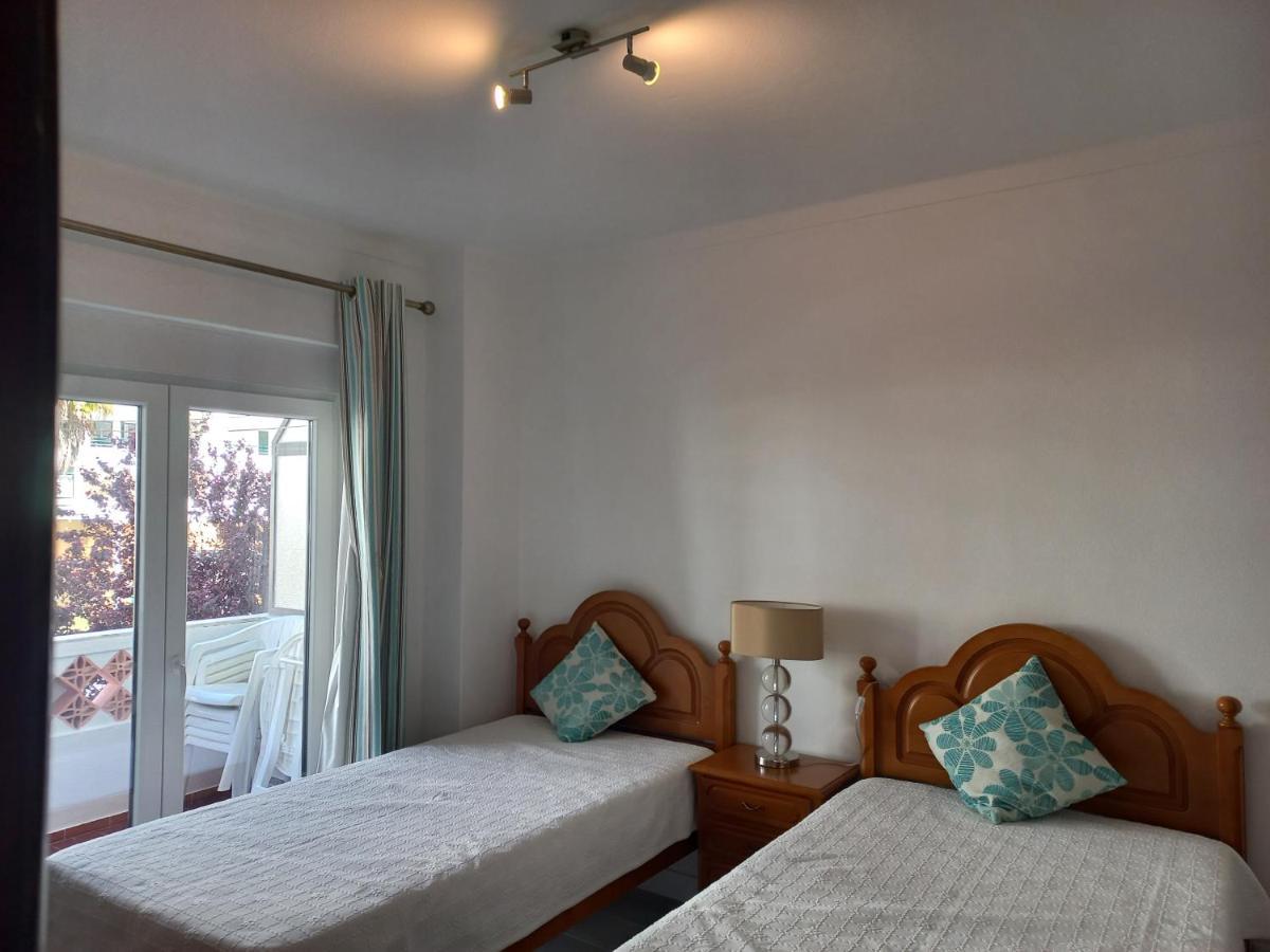 Regueiro Quarteira Beach Apartment Екстериор снимка