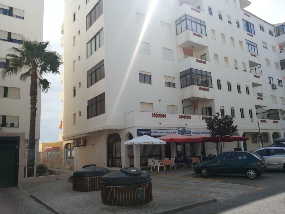 Regueiro Quarteira Beach Apartment Екстериор снимка