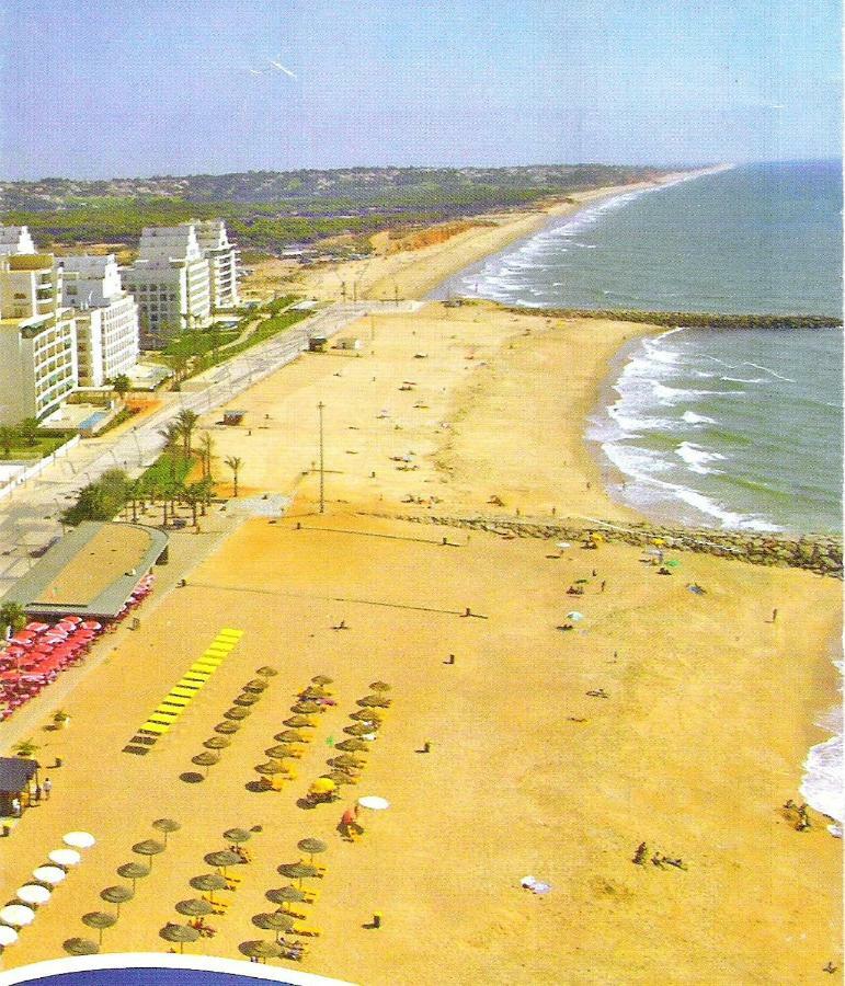 Regueiro Quarteira Beach Apartment Екстериор снимка